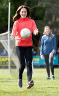 ROYALS - Prinz William und Catherine üben gälische Sportarten in Irland