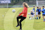ROYALS - Prinz William und Catherine üben gälische Sportarten in Irland