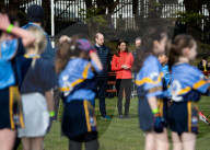 ROYALS - Prinz William und Catherine üben gälische Sportarten in Irland