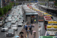 NEWS - China: Rushhour in Guangzhou