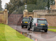 ROYALS - Not amused: Queen Elizabeth wird aus Schloss Windsor ausgesperrt