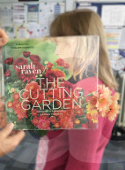 FEATURE - Bookfacing: Bibliothekarin Carol Bowe zeigt ihre liebsten Kunstwerke