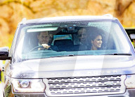 ROYALS - Britische Royals nach der Sonntagsmesse in Windsor