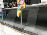 NEWS - Coronavirus:  Leere Regale nach Hamsterkäufen in Birmingham