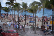 NEWS - Spring Breakers an der Fort Lauderdale Beach in Florida