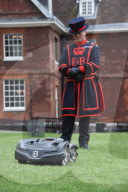 Robomowers head off to cut lawns at Tower of London 