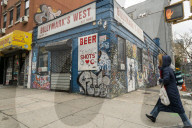 NEWS - Coronavirus: Bars und Restaurants werden in New York geschlossen