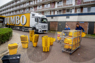 NEWS - Coronavirus: Reinigung von Einkaufskörben in Rotterdam