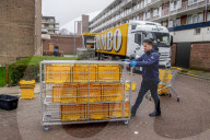 NEWS - Coronavirus: Reinigung von Einkaufskörben in Rotterdam