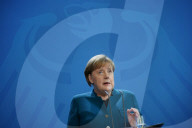 NEWS - Coronavirus: Kontaktverbot statt Ausgangssperre - Bundeskanzlerin Merkel vor den Medien in Berlin