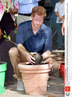 PEOPLE - Tipps von den Promis: Dinge, die man während der Corona-Zeit zu Hause machen kann