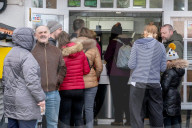 NEWS - Coronavirus: Trotz der grossen Ansteckungsgefahr halten zahlreiche Menschen in UK keinen Mindestabstand ein