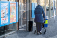 NEWS - Coronavirus: Supermarkt in Rotterdam öffnet zwischen 7 und 8 Uhr nur für Menschen über 70 Jahre