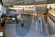NEWS - Coronavirus: Gähnende Leere in der Abflughalle am Flughafen Frankfurt