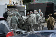 NEWS - Coronavirus: US-Armee errichtet temporäre Leichenhalle vor dem Bellevue Hospital in Manhattan