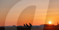 NEWS - Coronavirus:  Flugzeuge der Lufthansa stehen am Boden in Frankfurt