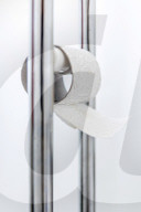 FEATURE - Corona-Krise: Das neue Gold? Eine fast leere Toilettenpapierrolle