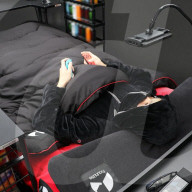 FEATURE - Die perfekte Quarantäne-Einrichtung? Nie mehr Aufstehen dank dem Gaming Bett