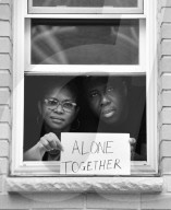 NEWS - Coronavirus: 'Words At The Window: Social Isolation And The Coronavirus', Portrait Projekt