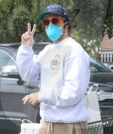 PREMIUM EXCLUSIVE Pete Wentz Is Taking Precautions Against The Coronavirus
