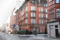 Claridge’s opens its doors to NHS heroes with beds and dinner. 