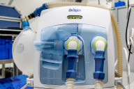 NEWS - Coronavirus: Alte und neue Beatmungsgeräte der der Firma Dräger werden auf Funktionstüchtigkeit geprüft