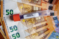 NEWS - Coronavirus: Symbolbilder Geld und Coronakrise