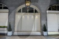 NEWS - Coronavirus: Geschlossene Luxus-Shops und Hotels in London