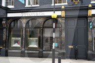 NEWS - Coronavirus: Geschlossene Luxus-Shops und Hotels in London