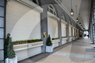 NEWS - Coronavirus: Geschlossene Luxus-Shops und Hotels in London