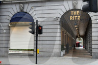 NEWS - Coronavirus: Geschlossene Luxus-Shops und Hotels in London
