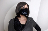 FEATURE - Hightech-Gesichtsmaske mit LED-Anzeige kann Botschaften vermitteln