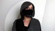 FEATURE - Hightech-Gesichtsmaske mit LED-Anzeige kann Botschaften vermitteln