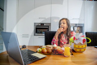 NEWS - Coronavirus: Osterfrühstück 2020 per Videochat