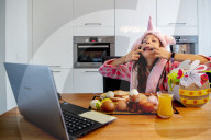 NEWS - Coronavirus: Osterfrühstück 2020 per Videochat
