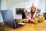 NEWS - Coronavirus: Osterfrühstück 2020 per Videochat