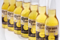 NEWS - Coronavirus: Kein frisches Corona Bier mehr - Die mexikanische Brauerei stellt die Produktion vorerst ein
