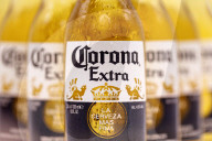 NEWS - Coronavirus: Kein frisches Corona Bier mehr - Die mexikanische Brauerei stellt die Produktion vorerst ein