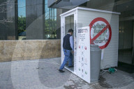 NEWS - Coronavirus:  Desinfektionstunnel in Beirut