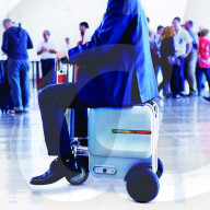 FEATURE - Koffer verwandelt sich in einen Roller