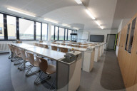 NEWS - Coronavirus: Leeres Schulzimmer - Symbolbild