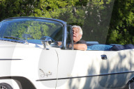 EXKLUSIV - Wird bald 70: Jay Leno fŠhrt sein Vintage-Cabrio aus