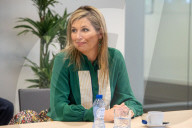 ROYALS - Königin Maxima besucht das Technologieunternehmen Demcon in Enschede
