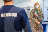 ROYALS - Königin Maxima besucht das Technologieunternehmen Demcon in Enschede