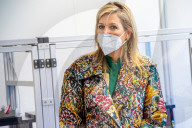 ROYALS - Königin Maxima besucht das Technologieunternehmen Demcon in Enschede