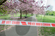 FEATURE - Lockdown im Greenwich Park: Nur wenige Besucher geniessen die Blütenpracht