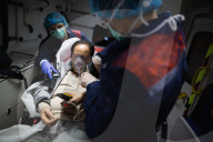 NEWS - Coronavirus: SAMU in Paris im nächtlichen Einsatz