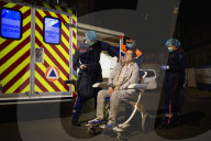 NEWS - Coronavirus: SAMU in Paris im nächtlichen Einsatz