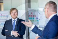 King Willem-Alexander visits the Employee Insurance Agency (UWV)