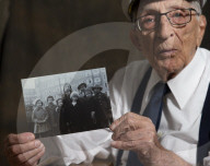 REPORTAGE - Portraits von Holocaust-Überlebenden